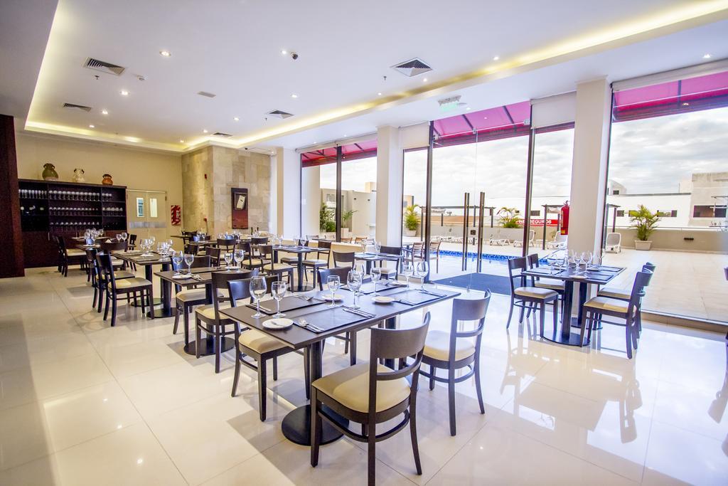 Carnaval Hotel Casino Encarnación Kültér fotó Restaurant