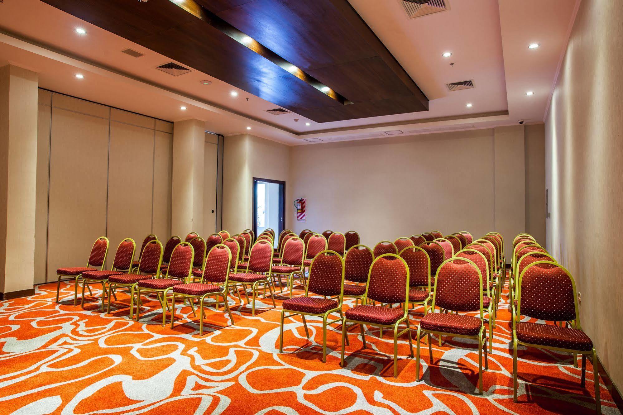 Carnaval Hotel Casino Encarnación Kültér fotó Meeting room
