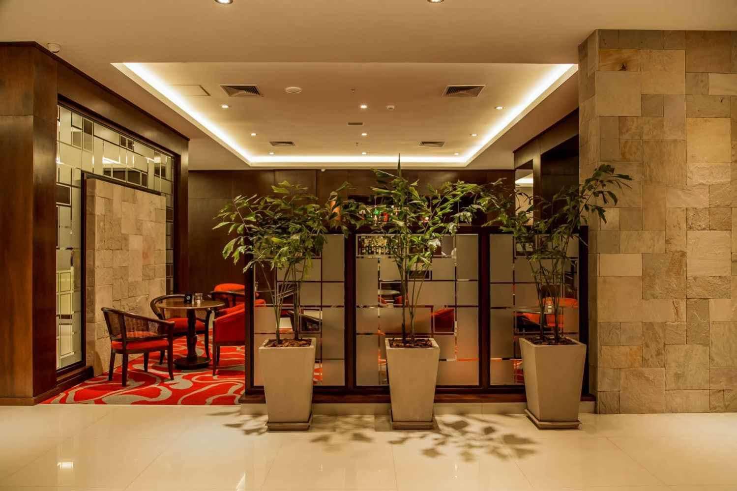 Carnaval Hotel Casino Encarnación Kültér fotó Lobby