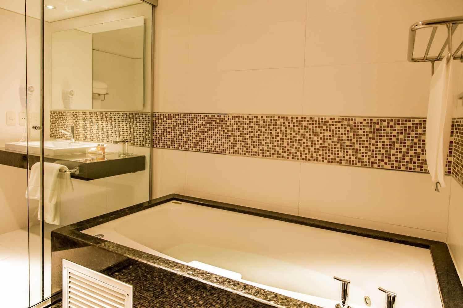 Carnaval Hotel Casino Encarnación Kültér fotó Bathroom