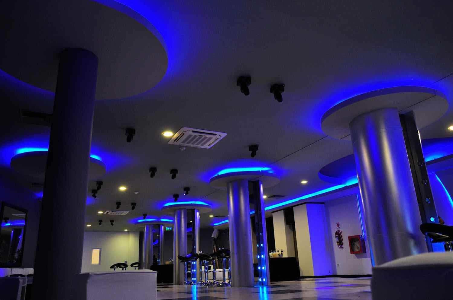 Carnaval Hotel Casino Encarnación Kültér fotó The interior of the hotel